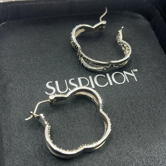 Unique Vintage Sterling Silver Earrings adorned with Marcasite & CZ - Picture 7 of 14